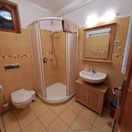 Rozmaring Apartmán Gyula