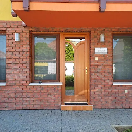 Rozmaring Apartmán *