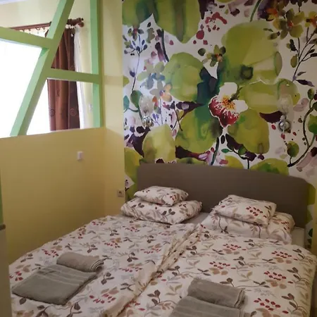 Apartament Rozmaring Jula